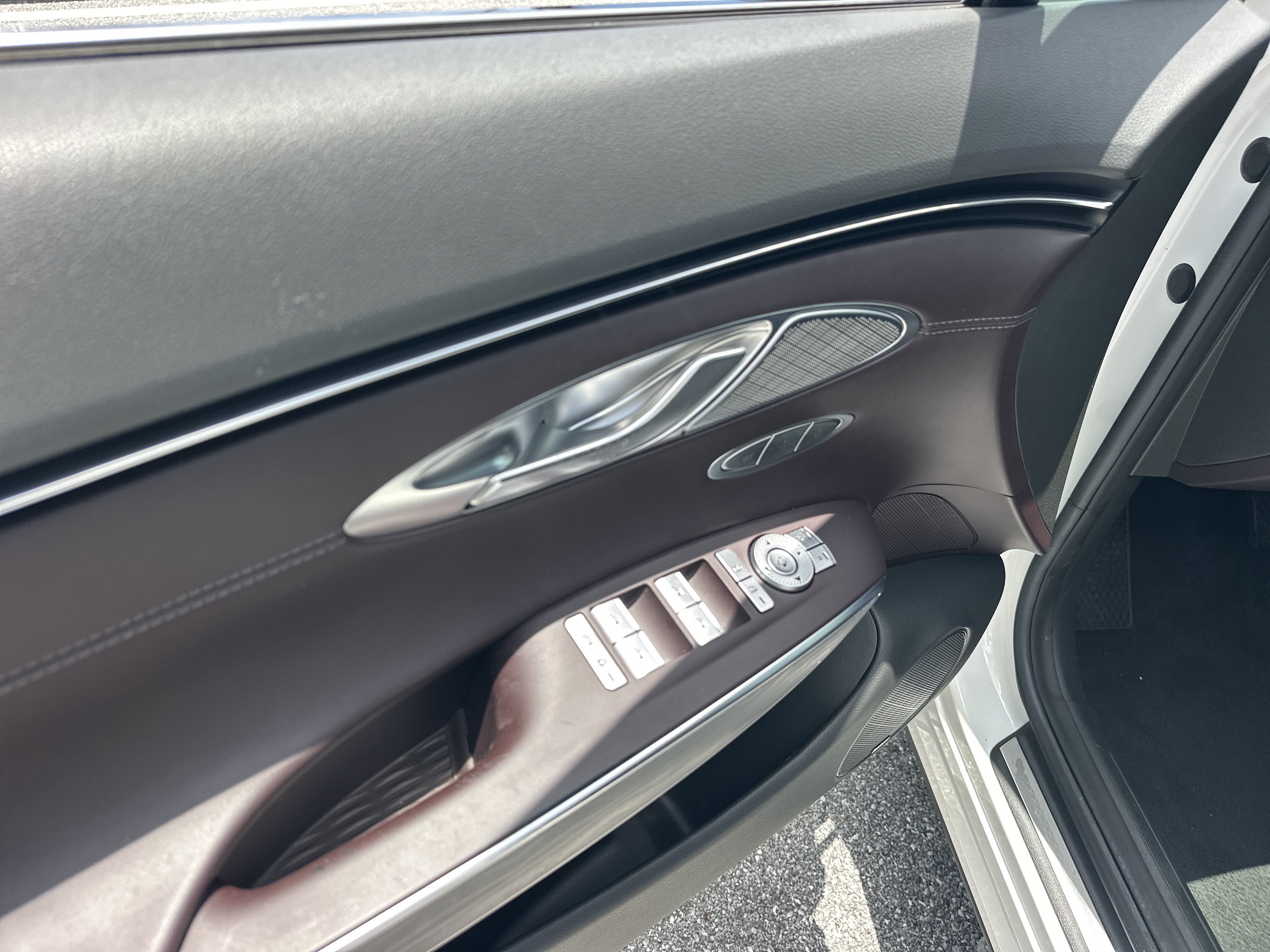 Certified 2022 Genesis GV70 2.5T w/ Advanced Package AWD/4WD image 18