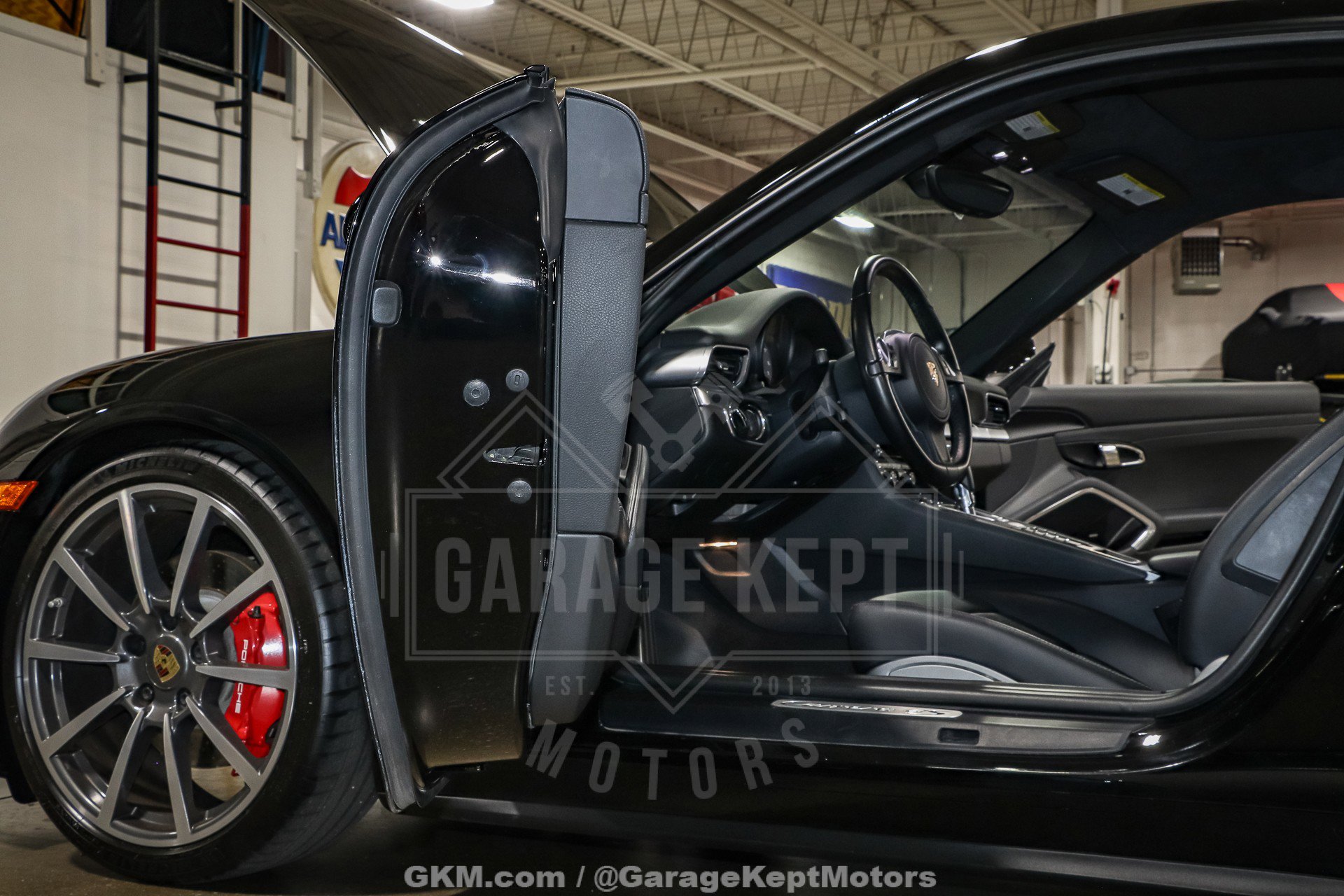 Used 2015 Porsche 911 Carrera 4S image 98