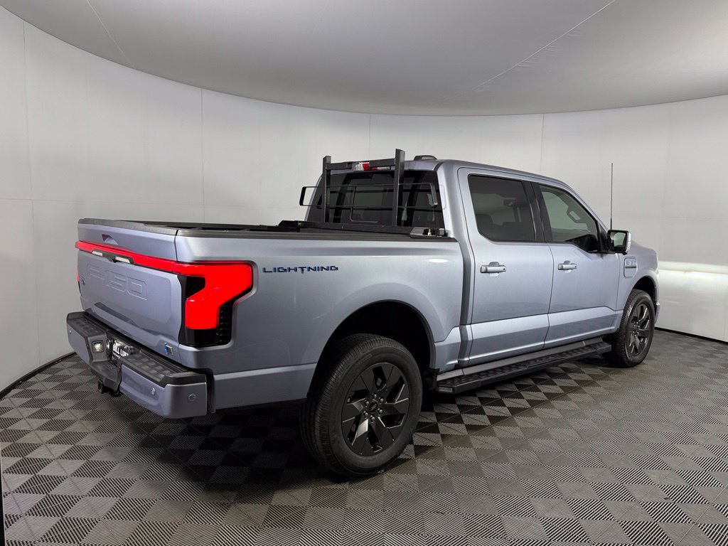 Used 2022 Ford F150 Lightning Lariat AWD/4WD image 7