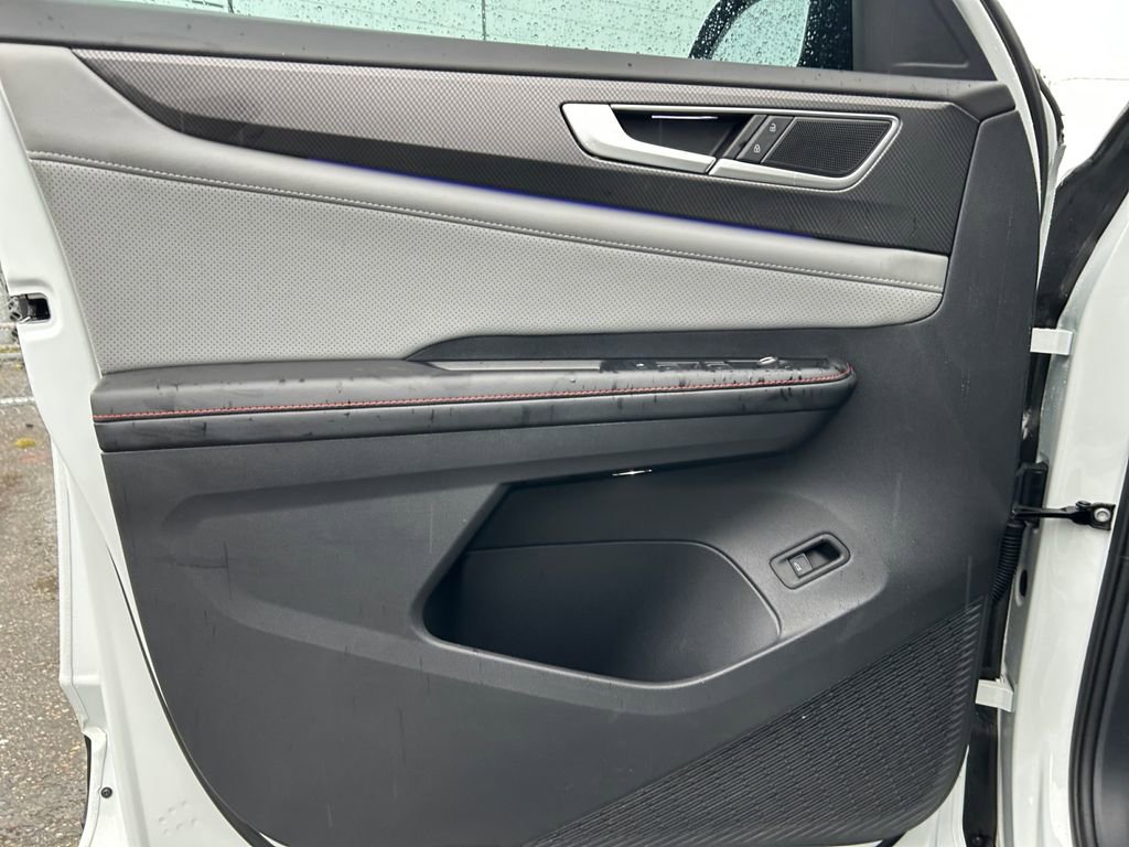 Used 2024 Volkswagen Atlas Peak Edition SE image 22