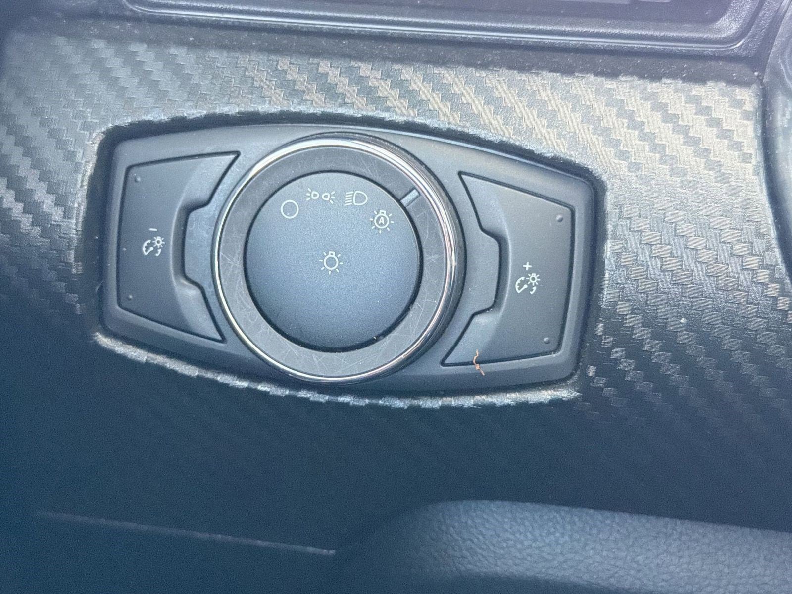 Used 2018 Ford Mustang Coupe image 27