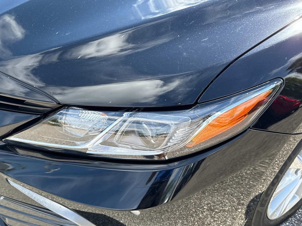 Used 2024 Toyota Camry LE image 10