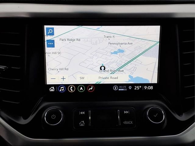 Used 2023 GMC Acadia SLT w/ Trailering Package image 18