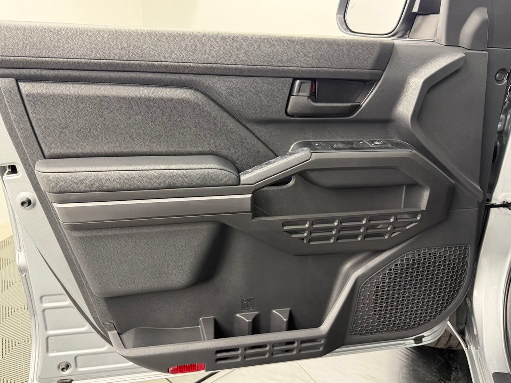 Used 2026 Toyota Tacoma SR5 AWD/4WD image 19