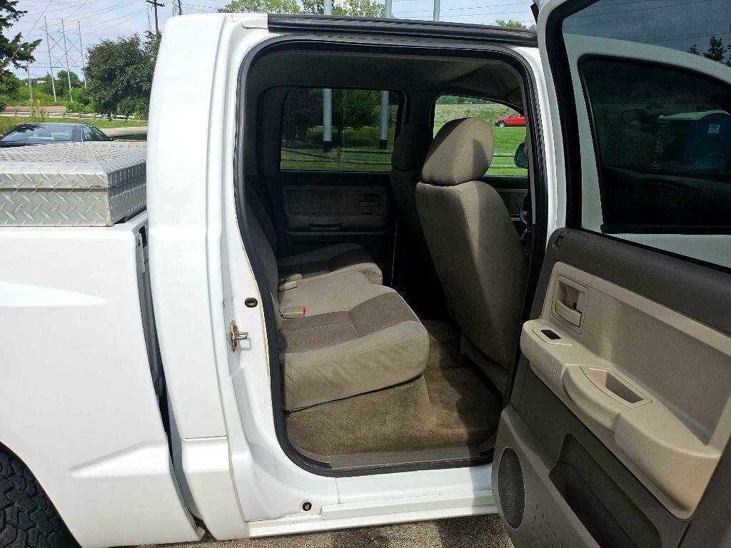 Used 2005 Dodge Dakota SLT w/ Trailer Tow Group image 26