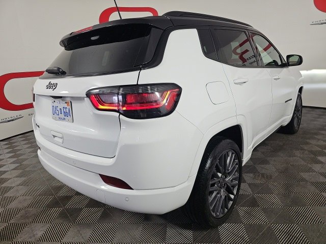 Certified 2024 Jeep Compass Limited w/ High Altitude Package image 7