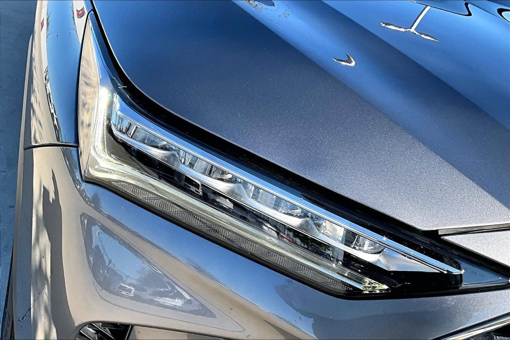 Certified 2025 Acura MDX w/ Technology Package FWD image 34