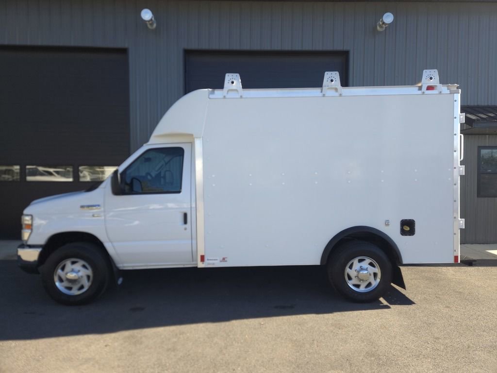 Used 2012 Ford E-350 and Econoline 350 Super Duty w/ PWR Locks & Windows Group image 2
