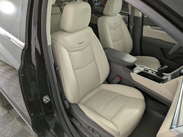 Used 2024 Cadillac XT5 Premium Luxury FWD image 31