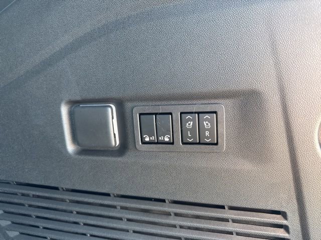 New 2026 Chevrolet Suburban RST w/ Comfort Package AWD/4WD image 12