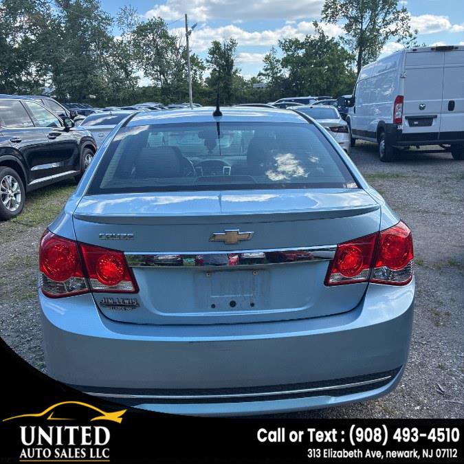 Used 2012 Chevrolet Cruze LT w/ All-Star Edition FWD image 7