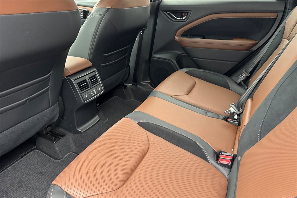 New 2025 Subaru Forester Touring image 10