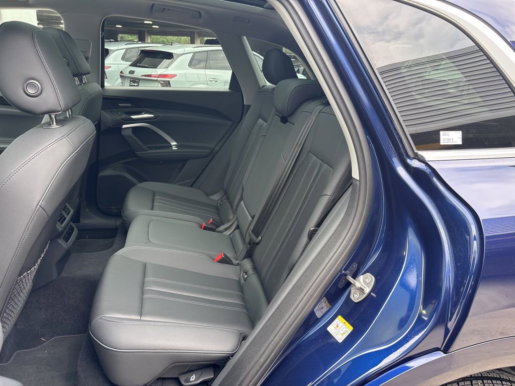 Used 2025 Audi Q5 Premium Plus w/ Premium Plus AWD/4WD image 14