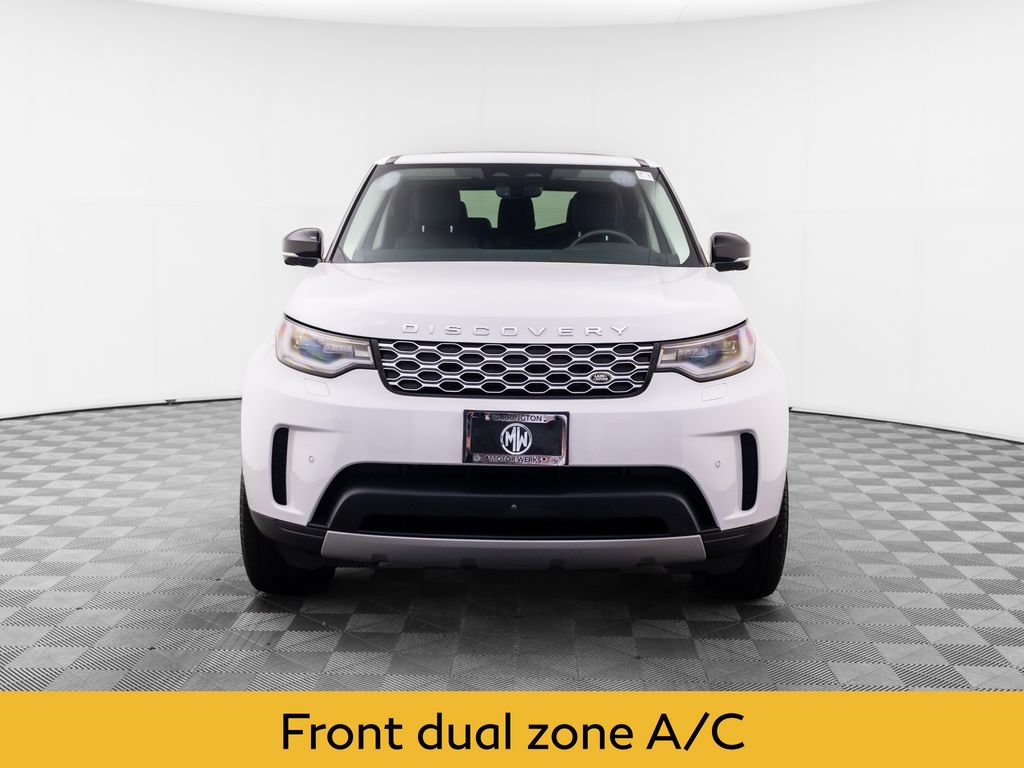 Used 2024 Land Rover Discovery S AWD/4WD image 9