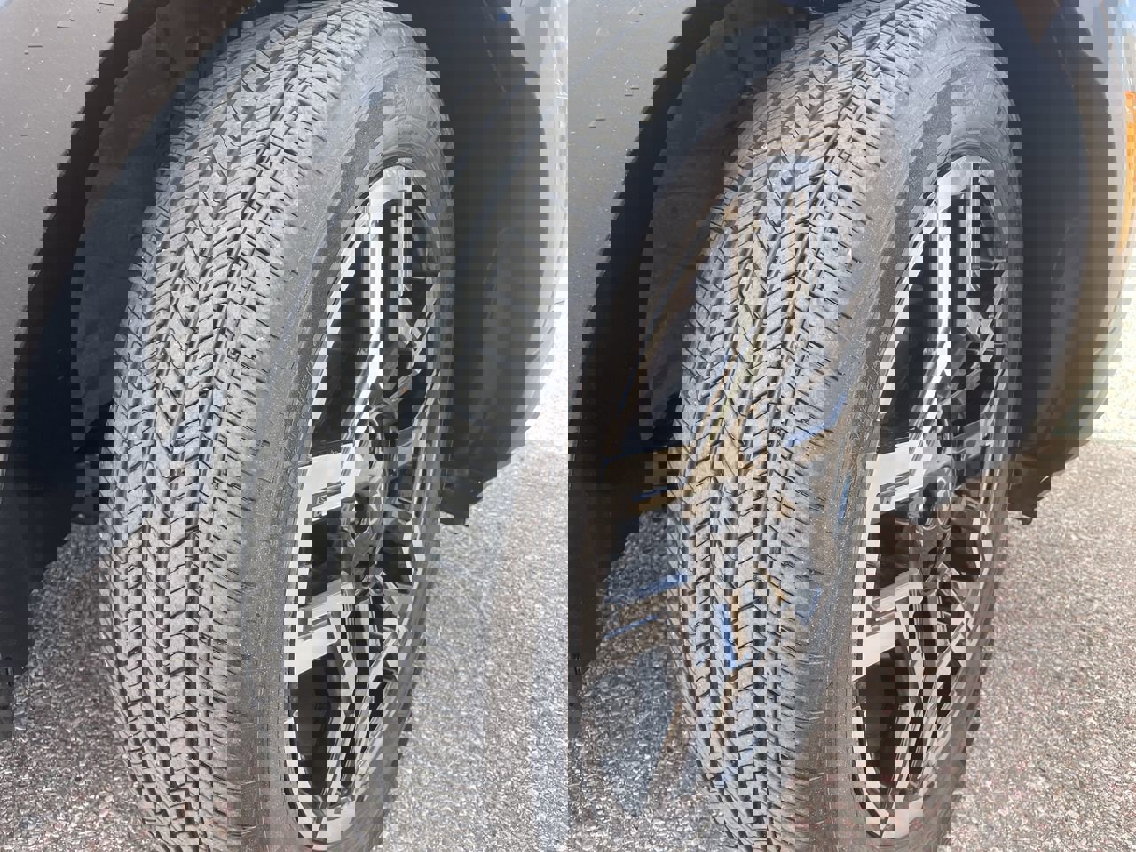 Used 2025 Hyundai Santa Cruz Limited image 9