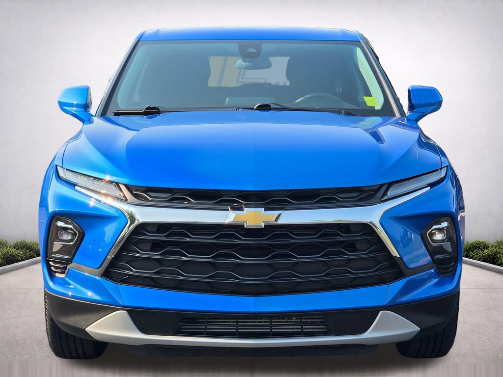 Used 2024 Chevrolet Blazer LT w/ Driver Confidence Package FWD image 3