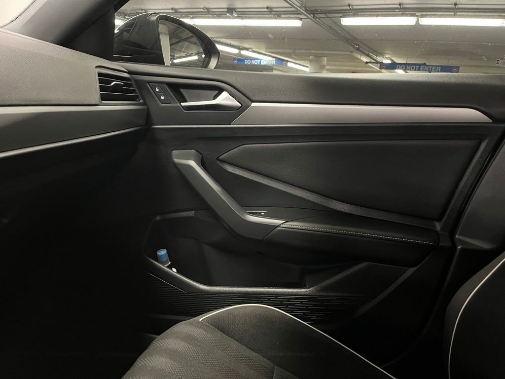 Used 2023 Volkswagen Jetta Sport image 28