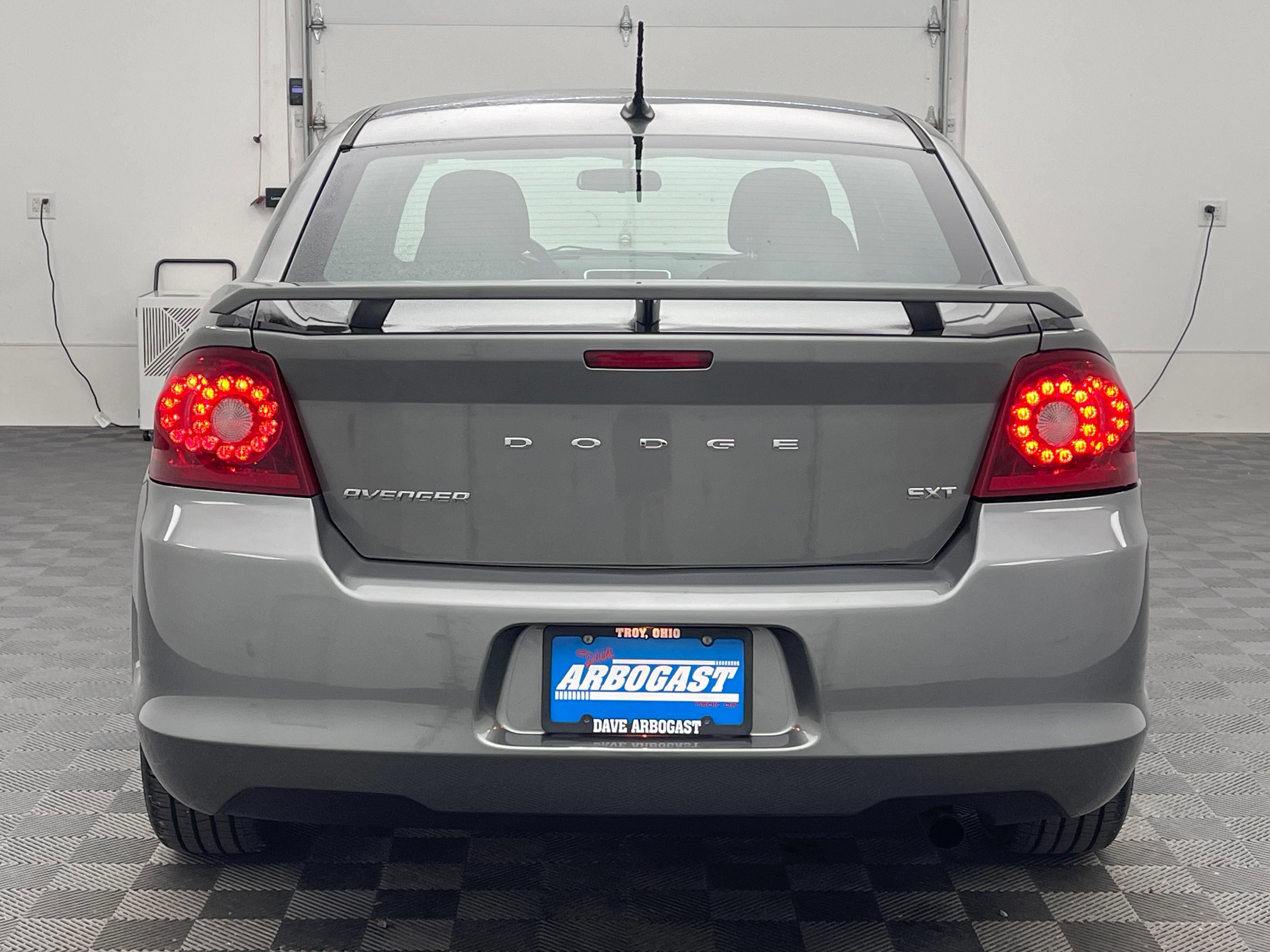 Used 2013 Dodge Avenger SXT w/ Rallye Appearance Group FWD image 6