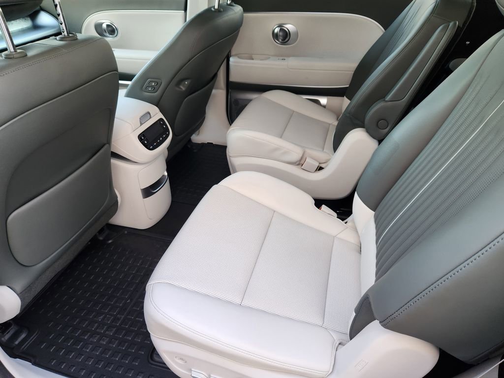 New 2026 Hyundai Ioniq 9 Calligraphy image 20