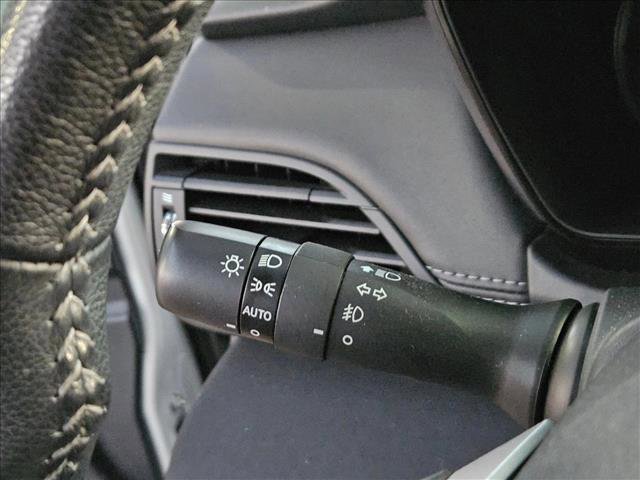 Used 2022 Subaru Outback Premium image 12