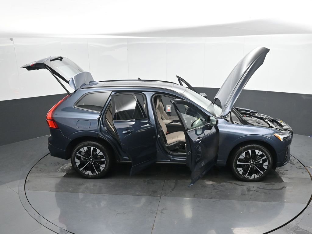 New 2026 Volvo XC60 B5 Plus w/ Protection Package Premier image 48