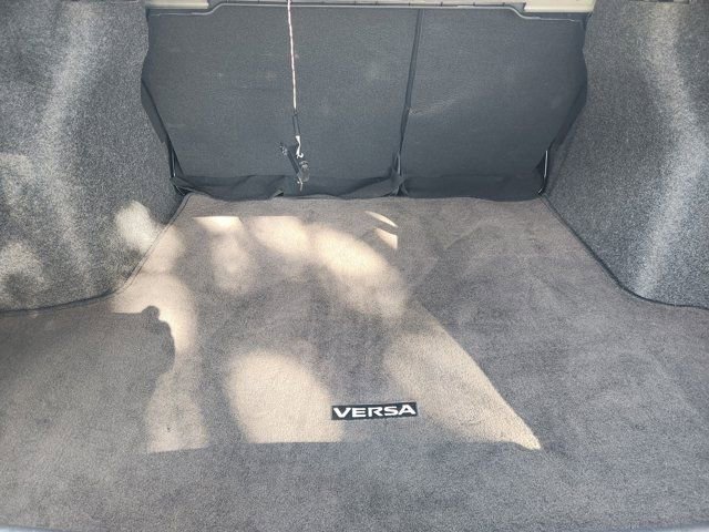 Used 2024 Nissan Versa SR image 35