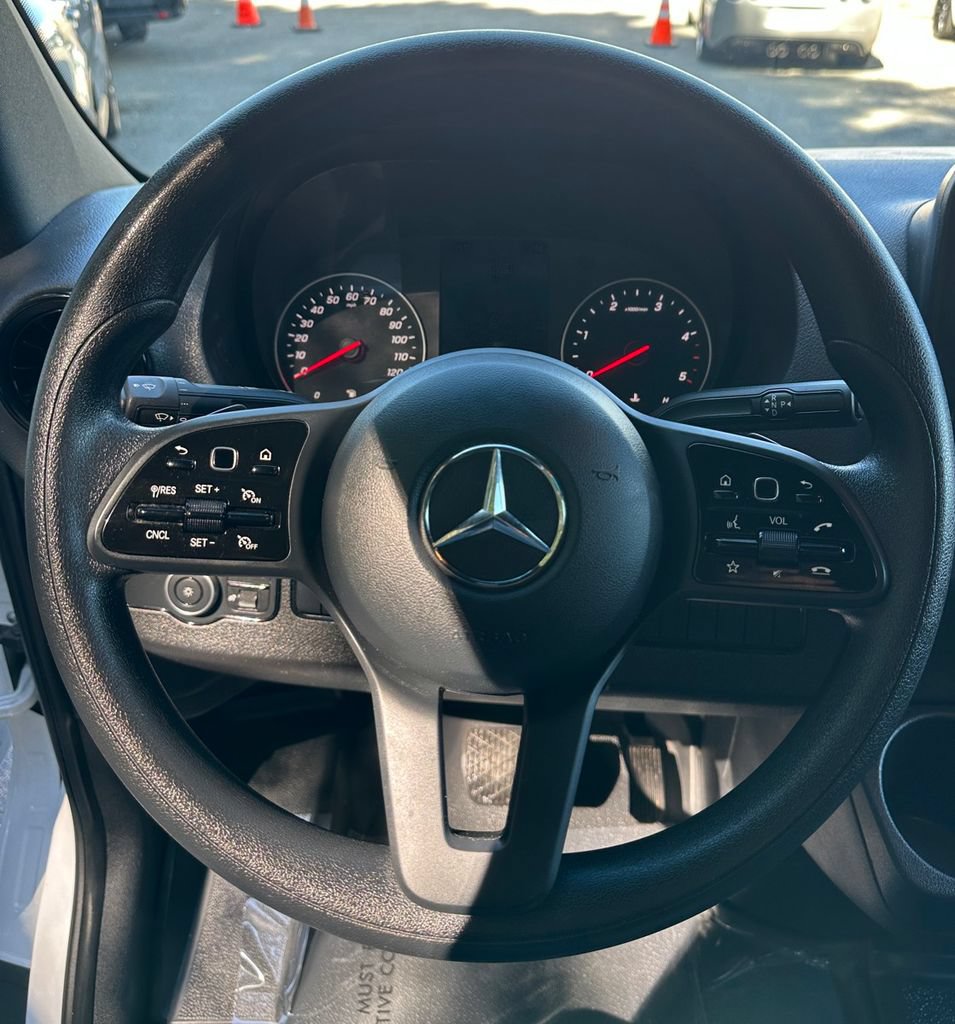 Used 2024 Mercedes-Benz Sprinter 2500 w/ Acoustic Package image 15