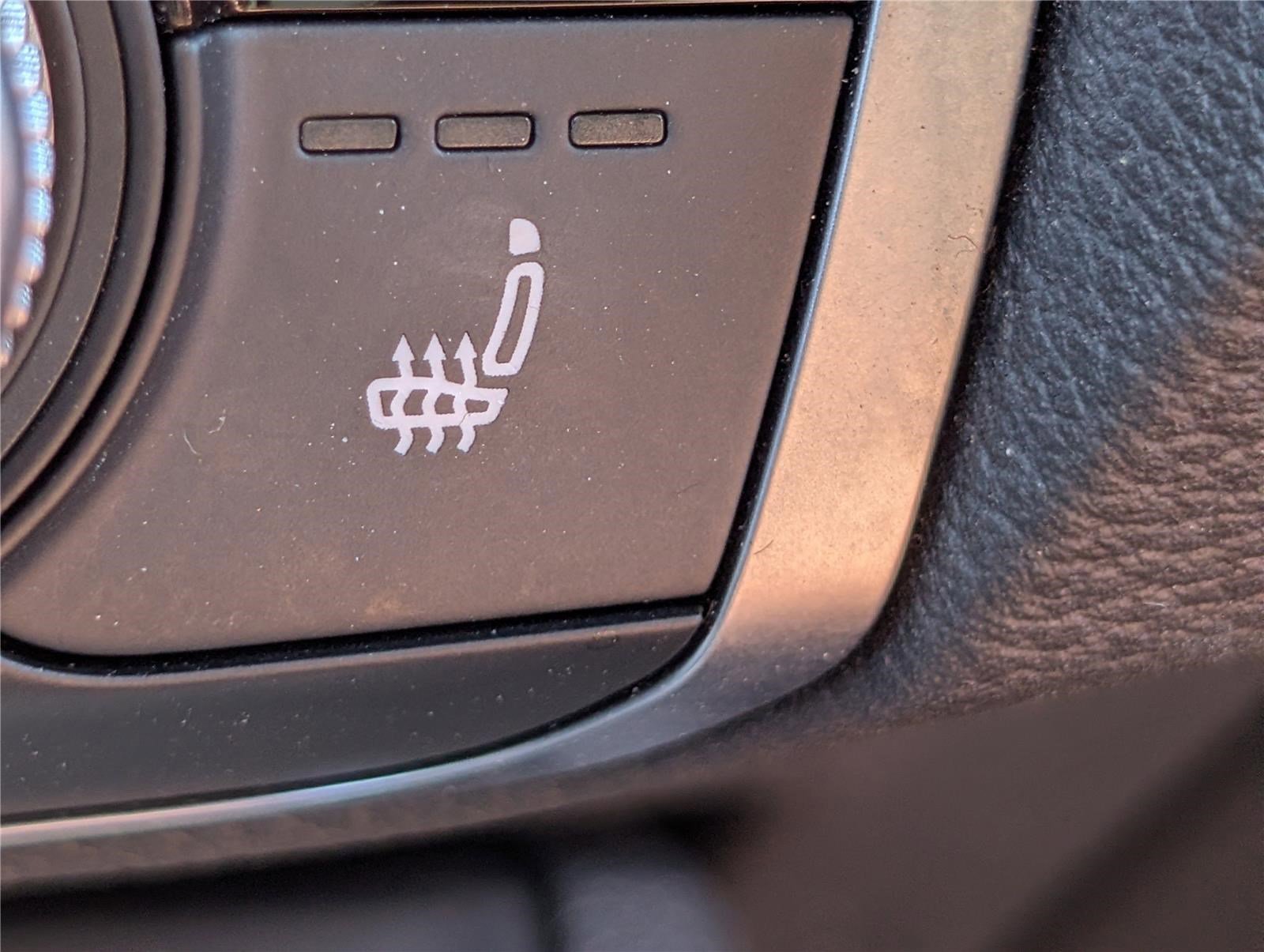 Used 2024 Audi Q3 2.0T Premium AWD/4WD image 23