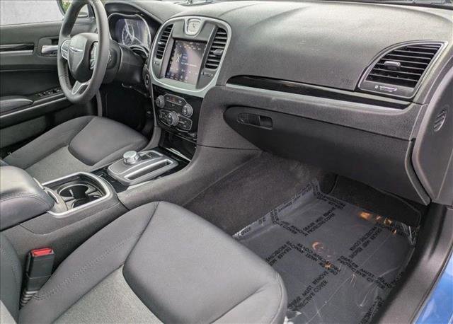 Used 2023 Chrysler 300 Touring w/ Sport Appearance Package image 19