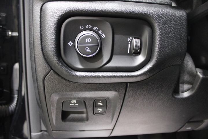 Used 2020 RAM 1500 Big Horn AWD/4WD image 41