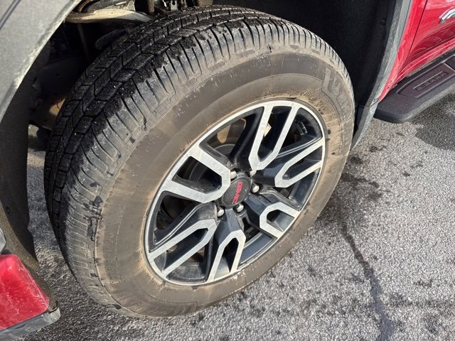 Used 2022 GMC Sierra 1500 AT4 w/ AT4 Premium Package image 2