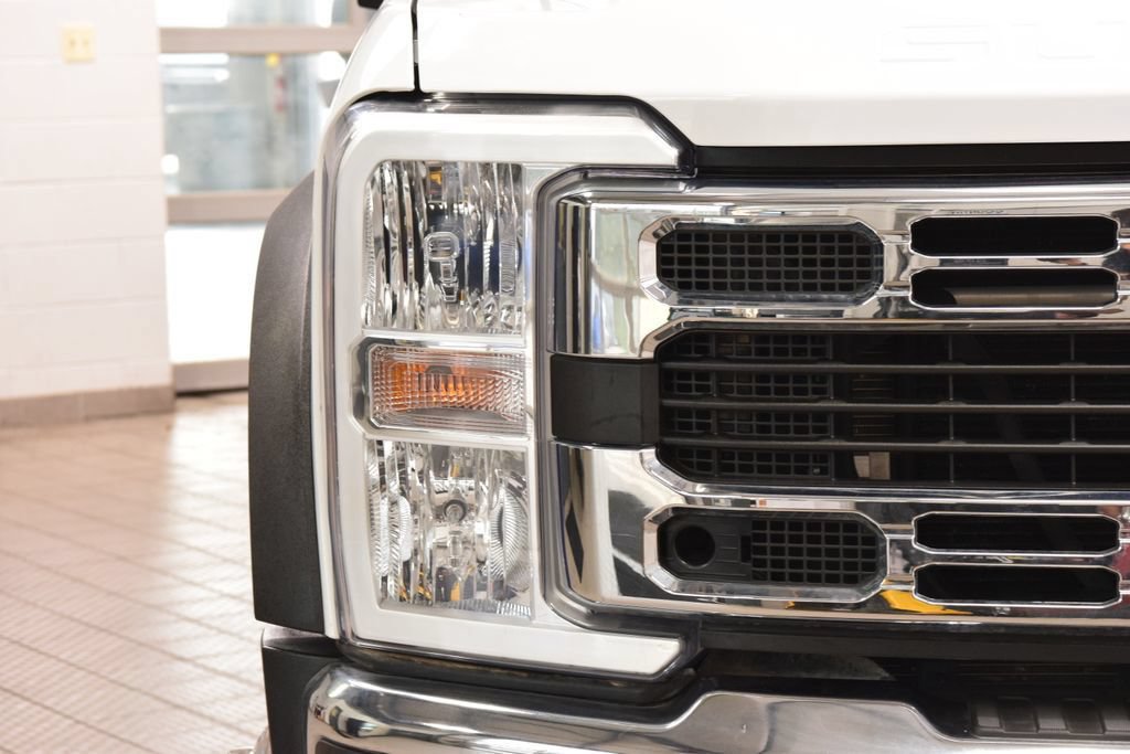 Used 2024 Ford F550 4x4 Crew Cab Super Duty w/ XLT Value Package image 6
