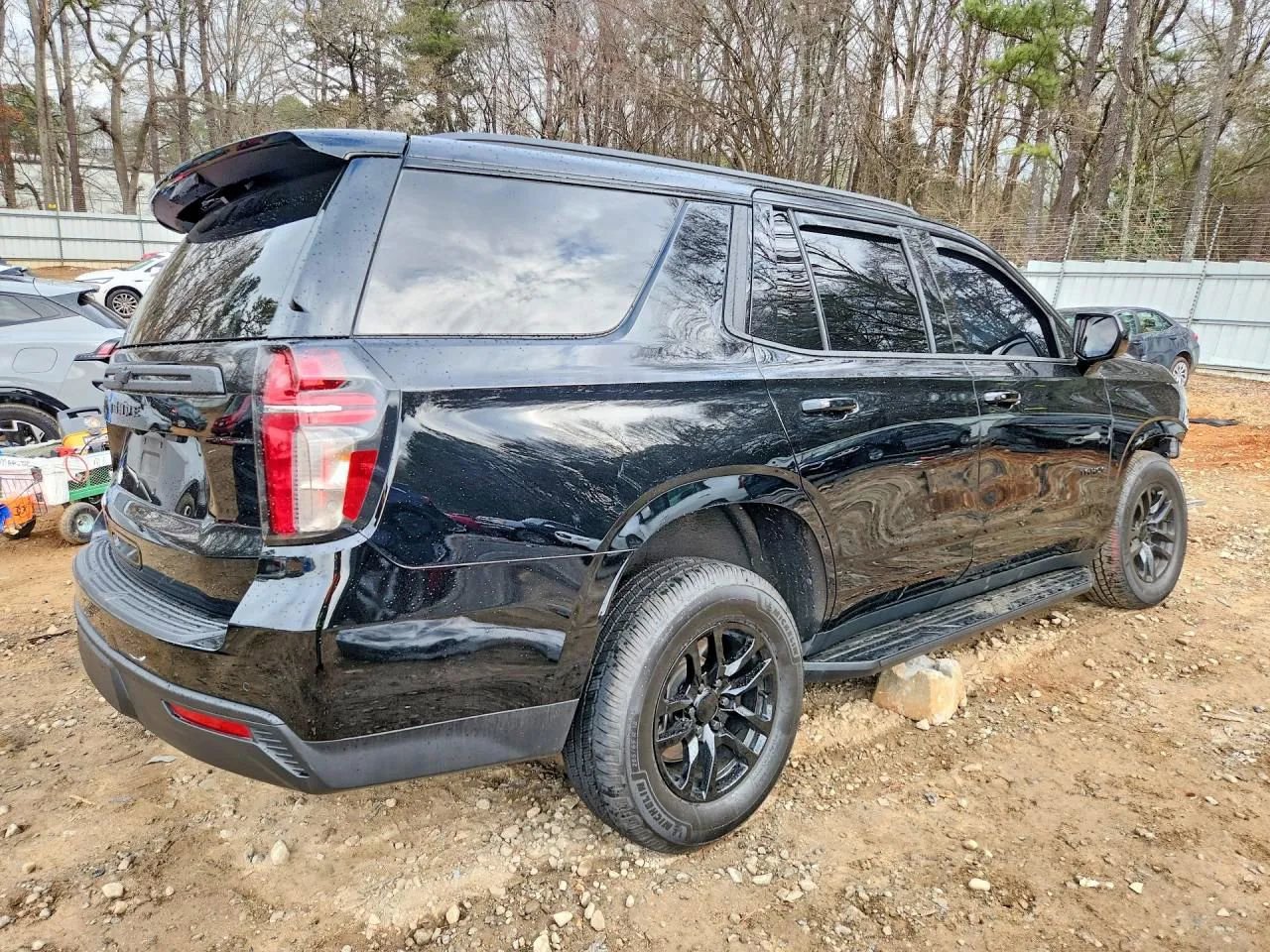 Used 2023 Chevrolet Tahoe LS RWD image 3