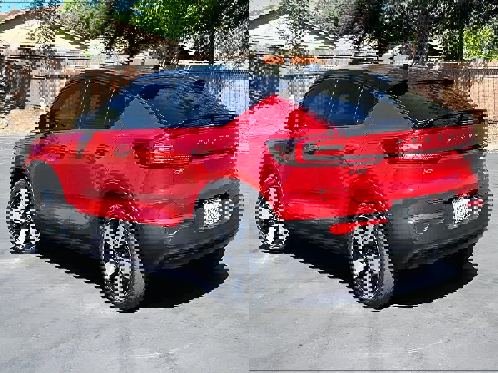 Used 2022 Volvo C40 P8 Recharge Ultimate image 15