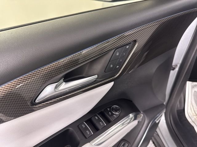 Used 2025 Chevrolet Traverse High Country image 31