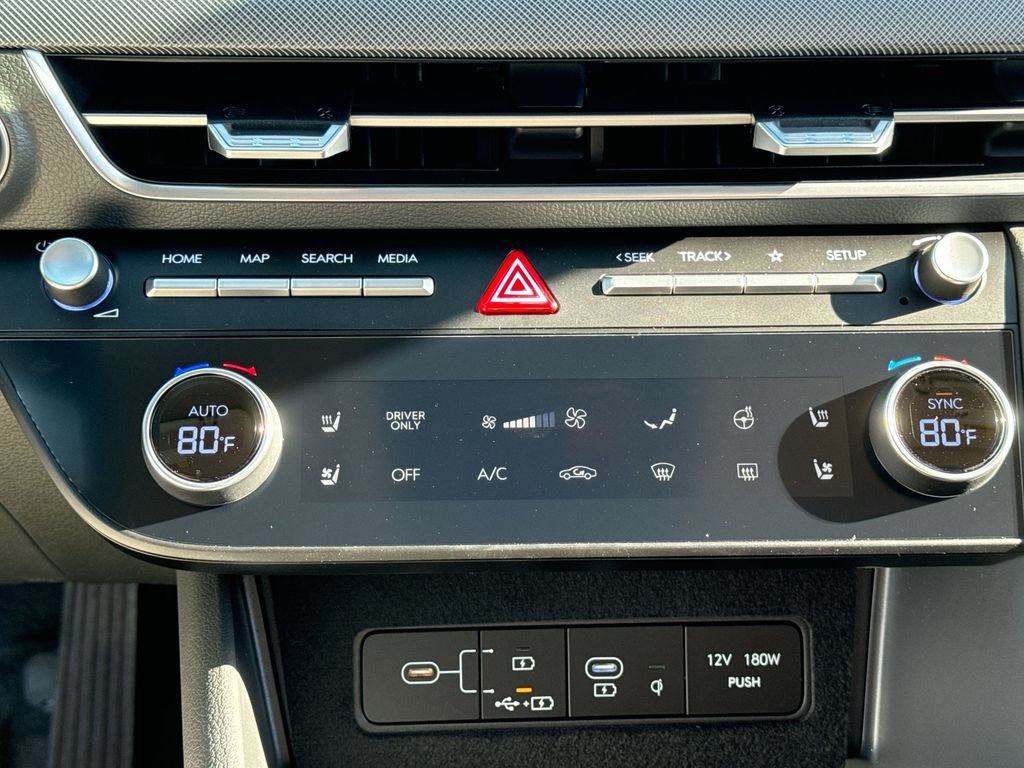 Used 2025 Hyundai Sonata Limited FWD image 21