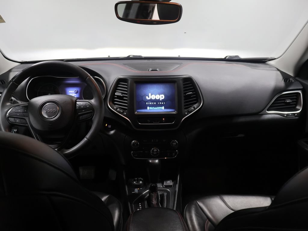 Used 2022 Jeep Cherokee Trailhawk AWD/4WD image 17