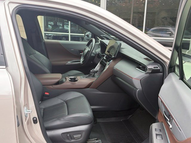 Used 2021 Toyota Venza Limited w/ Advanced Technology Package AWD/4WD image 27
