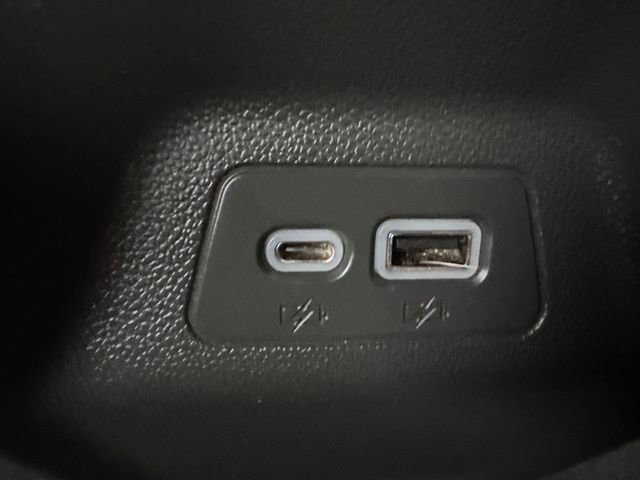 Used 2023 Buick Envision Preferred w/ Sport Touring Package image 18