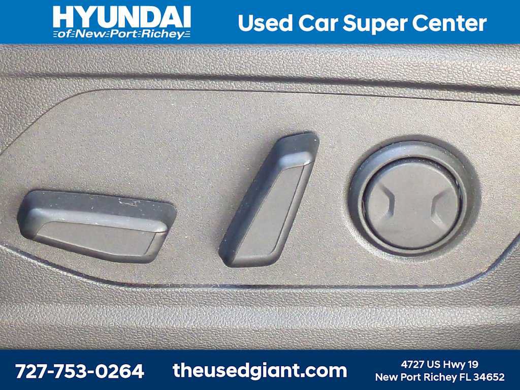Certified 2025 Hyundai Tucson SEL FWD image 22