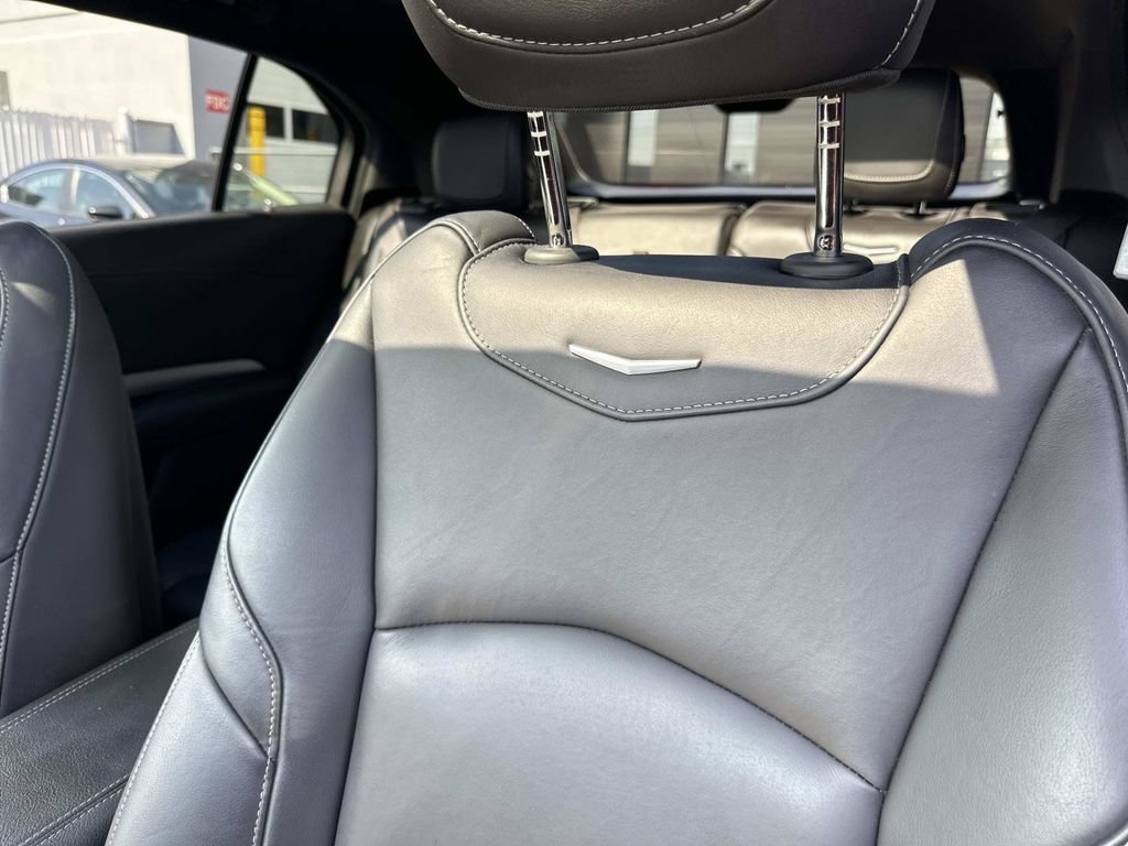 Used 2019 Cadillac XT4 Premium Luxury w/ Cold Weather Package AWD/4WD image 28