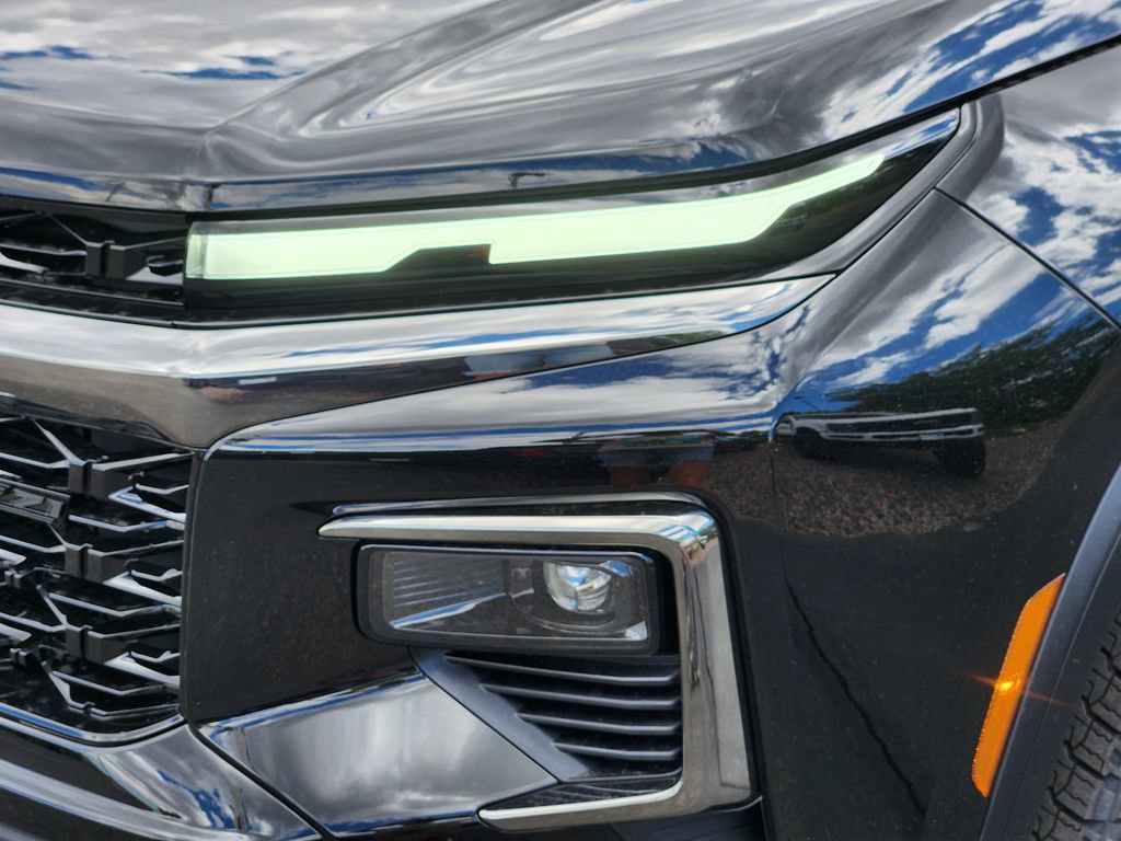 New 2027 Chevrolet Traverse Z71 w/ Enhanced Driving Package AWD/4WD image 6