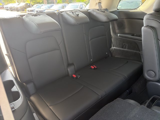 New 2026 Nissan Pathfinder Platinum AWD/4WD image 18