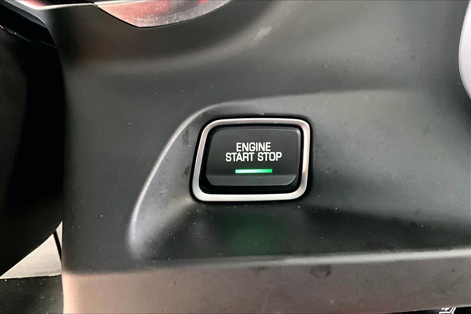 Used 2018 Chevrolet Camaro SS RWD image 34
