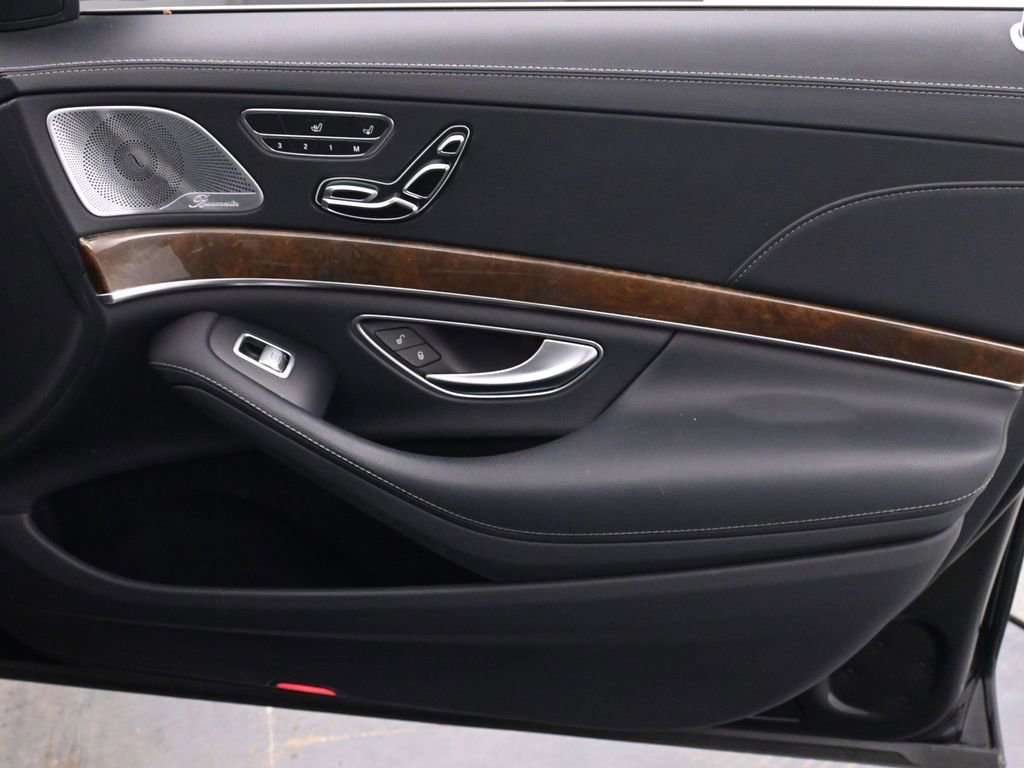 Used 2016 Mercedes-Benz S 550 4MATIC Sedan image 24