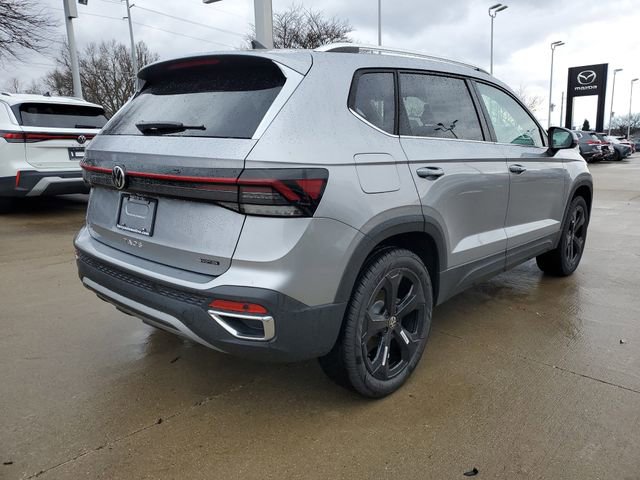 New 2026 Volkswagen Taos SEL image 4