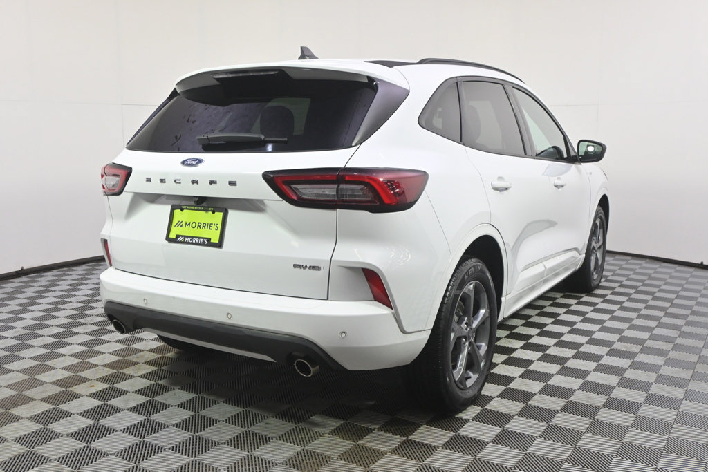 Used 2023 Ford Escape ST-Line w/ Tech Pack #1 AWD/4WD image 6
