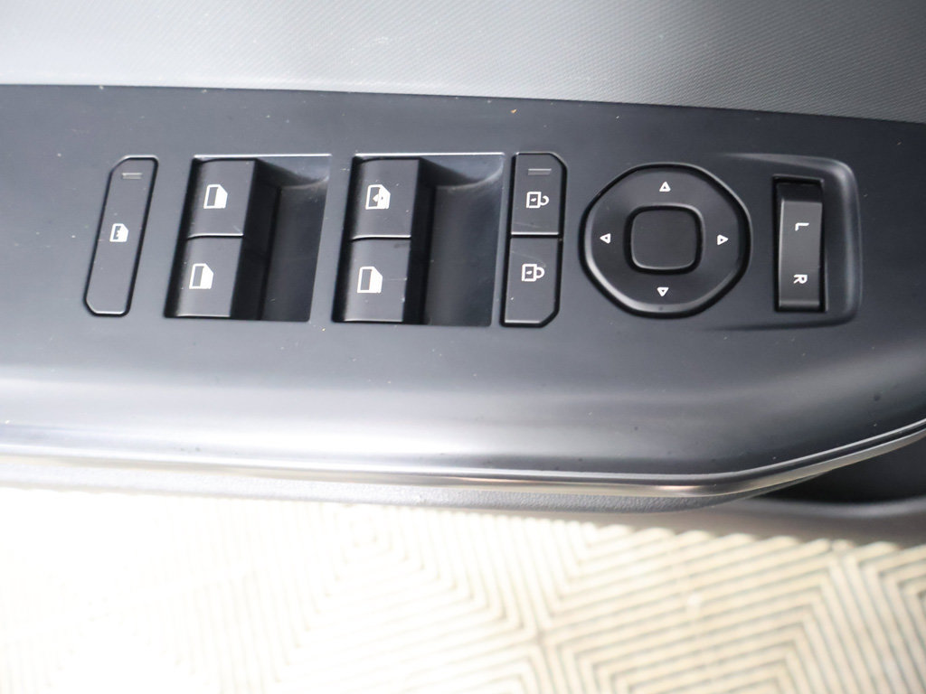 Used 2025 Kia K4 FWD image 34