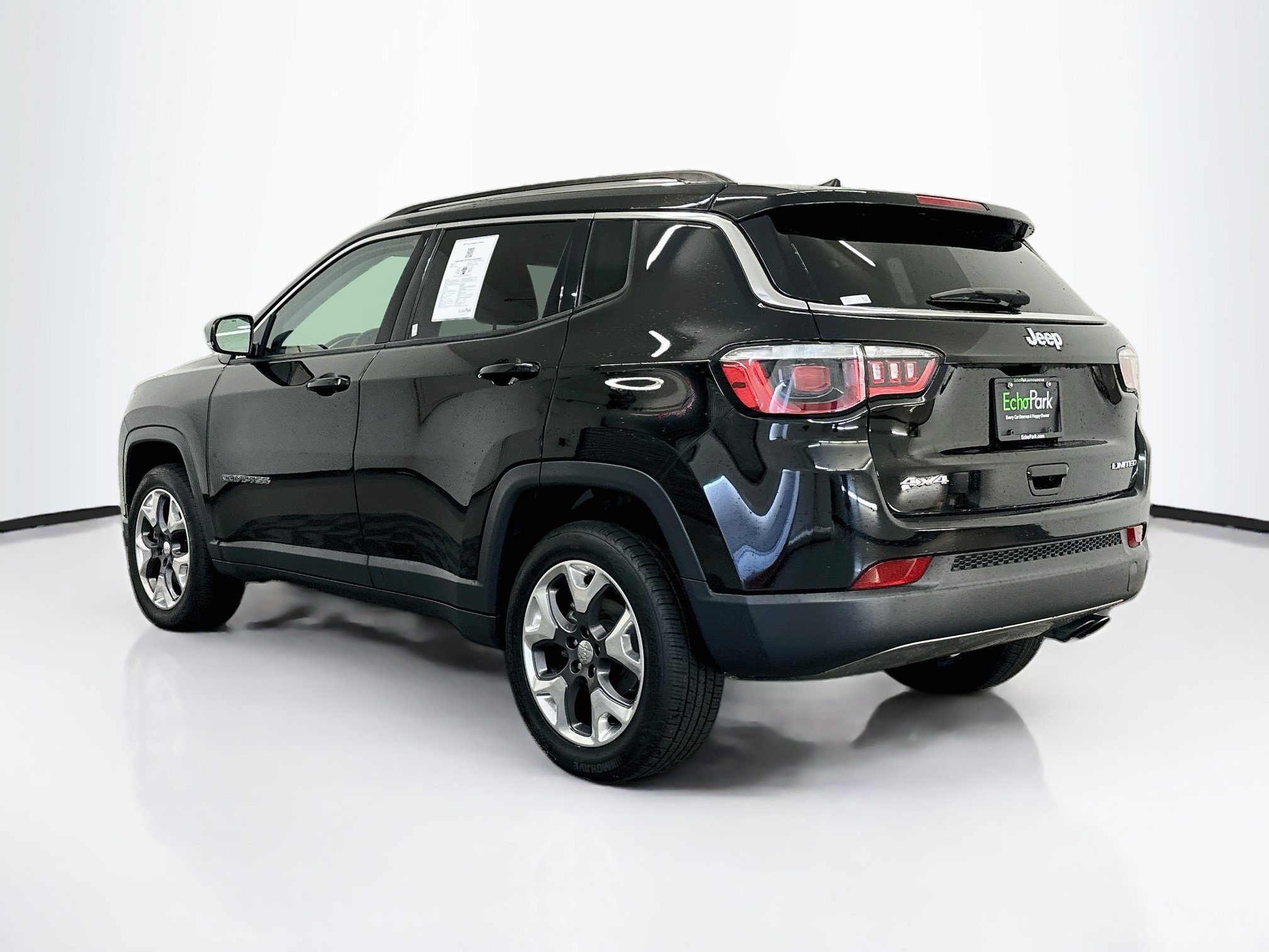 Used 2019 Jeep Compass Limited AWD/4WD image 5
