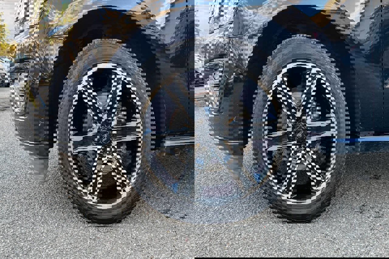 Used 2019 Ford Expedition Limited w/ Equipment Group 303A image 35